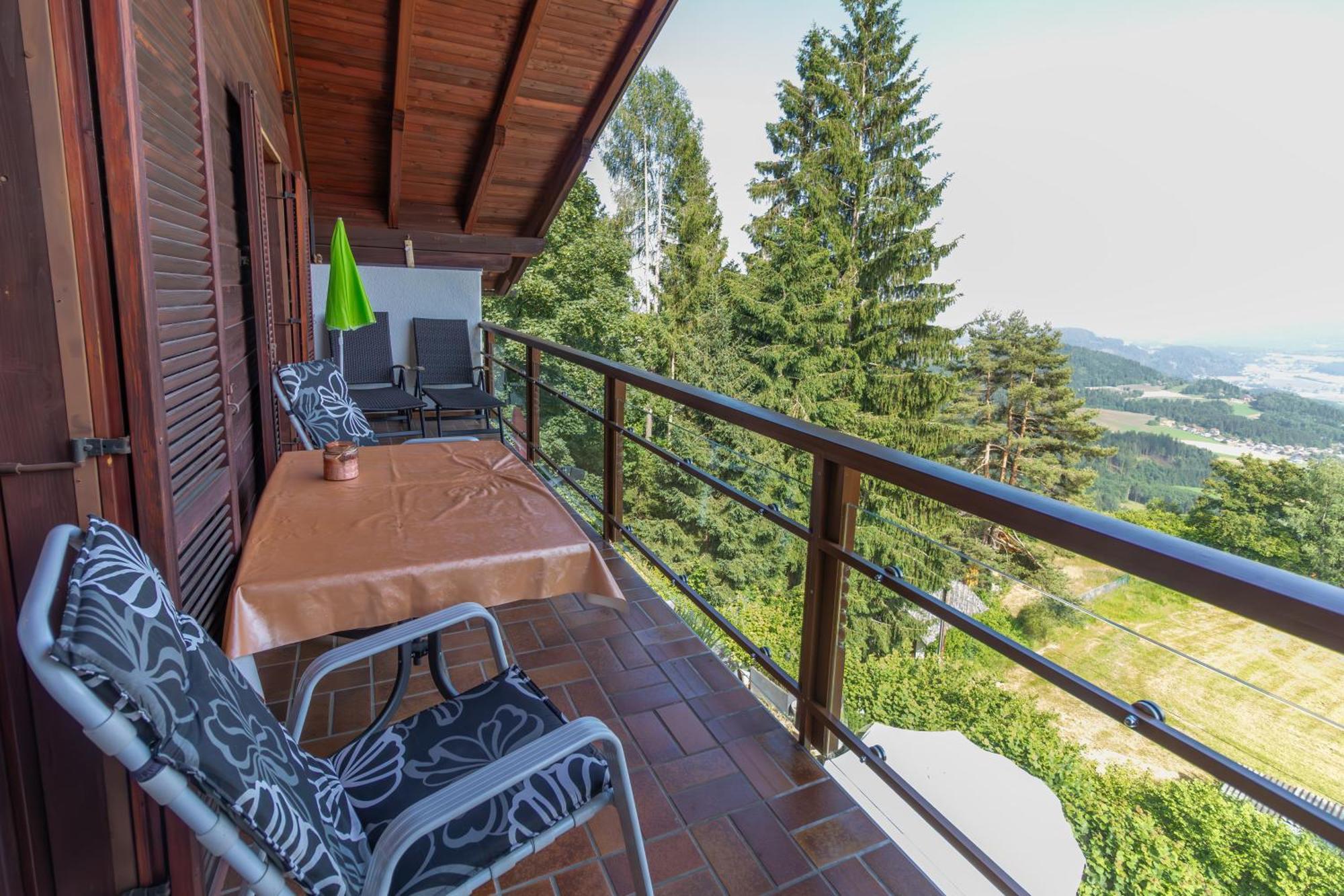 Landhaus Karawankenblick Himmelberg Rum bild